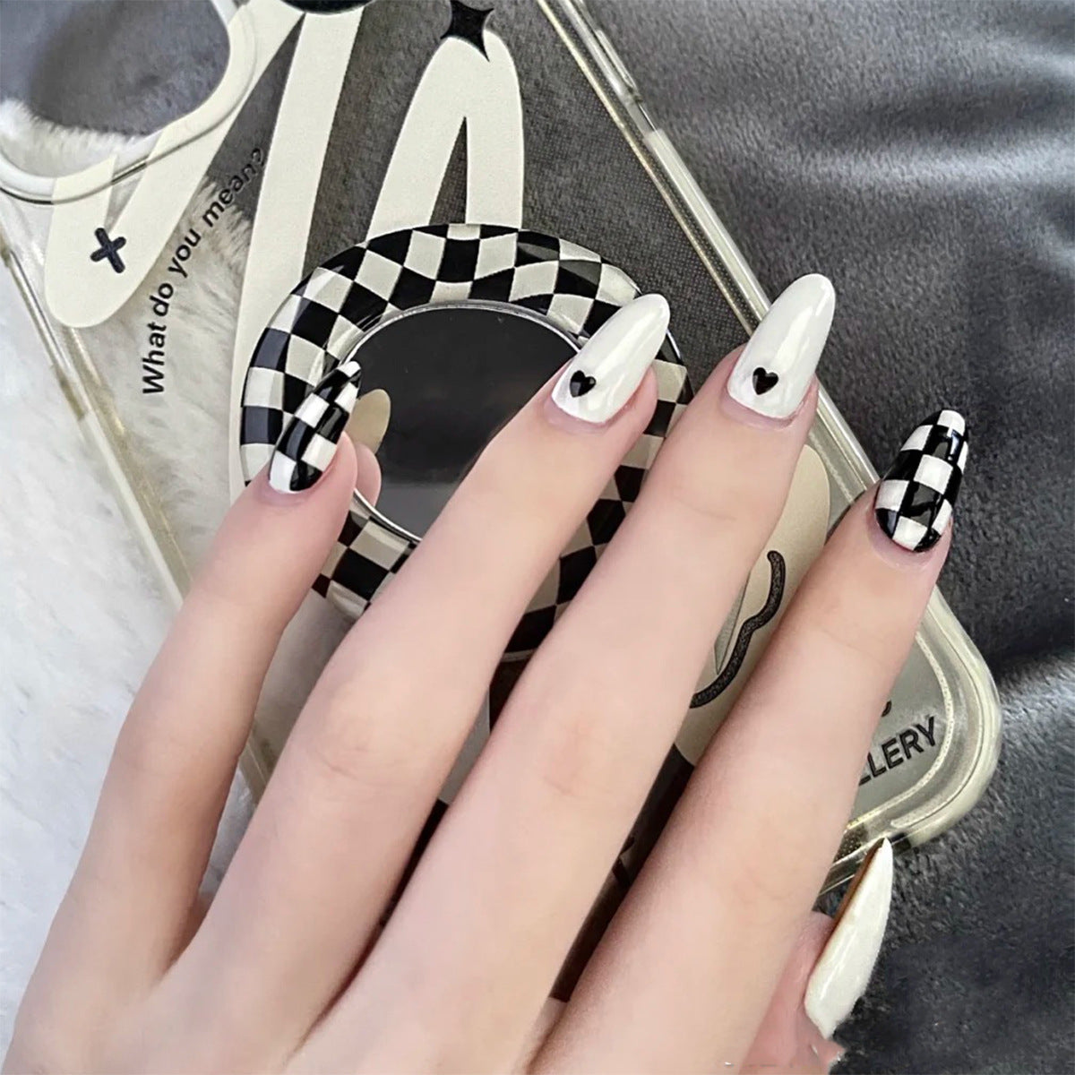 Black and white checkerboard False Nail